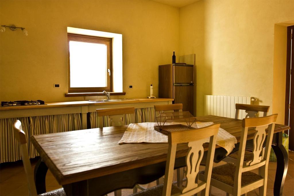 Agriturismo Borgo Serafino Mangone  Ruang foto